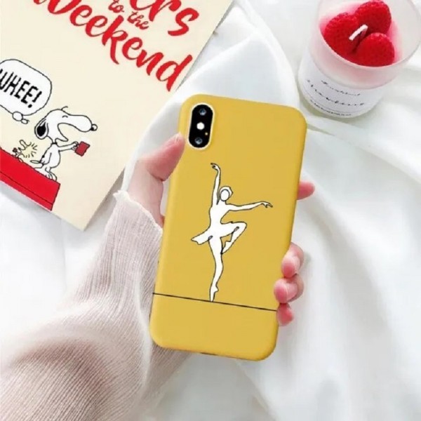 Желтый силиконовый чехол с белым принтом "Балерина" на iPhone XS