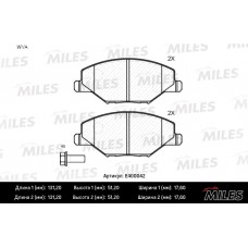 Колодки тормозные передние (без датчика) (Смесь Low-Metallic) (VW POLO (RUS) 11-/SKODA FABIA 11-) (TRW GDB2027) E400042